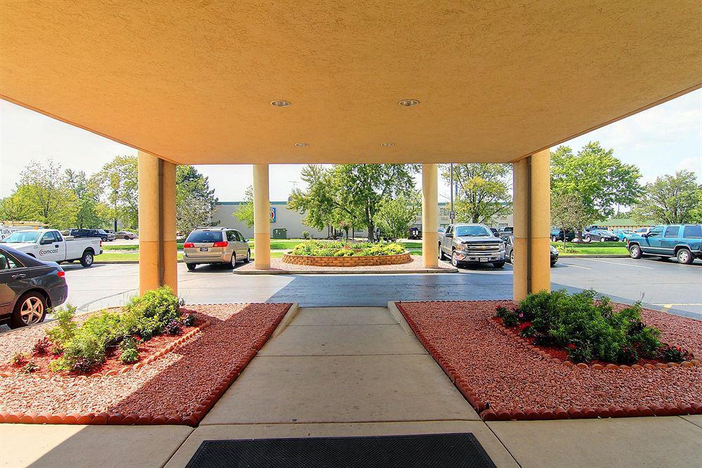 Inn & Suites Merrillville Exterior foto